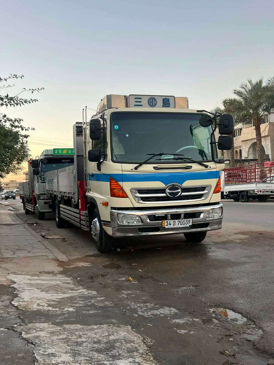 هينو شيطان دخول جديد ٦ فول عادي كرين ٣ سلايتات نص مخالف سياره جديده وجاهزه من كلشي ***********
