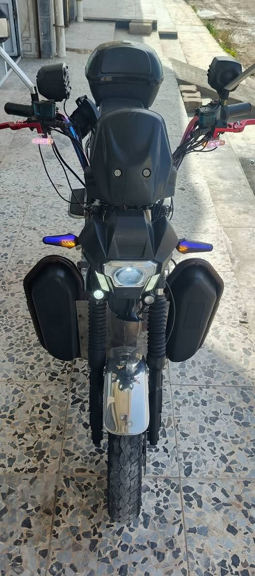 البيع موطور جبلي موديل 25بعده جديد مستخدم شي قليل جدا كله شغال على فحص بي بصمه شركة الاخوين قويه رزن بل مشي 4نمر نظام بك 6بطاريات شرط فحص كله فول مواصفات فول سعر 600بي مجال مكان الرمادي التاميم لاتصال على رقم الهاتف ***********
