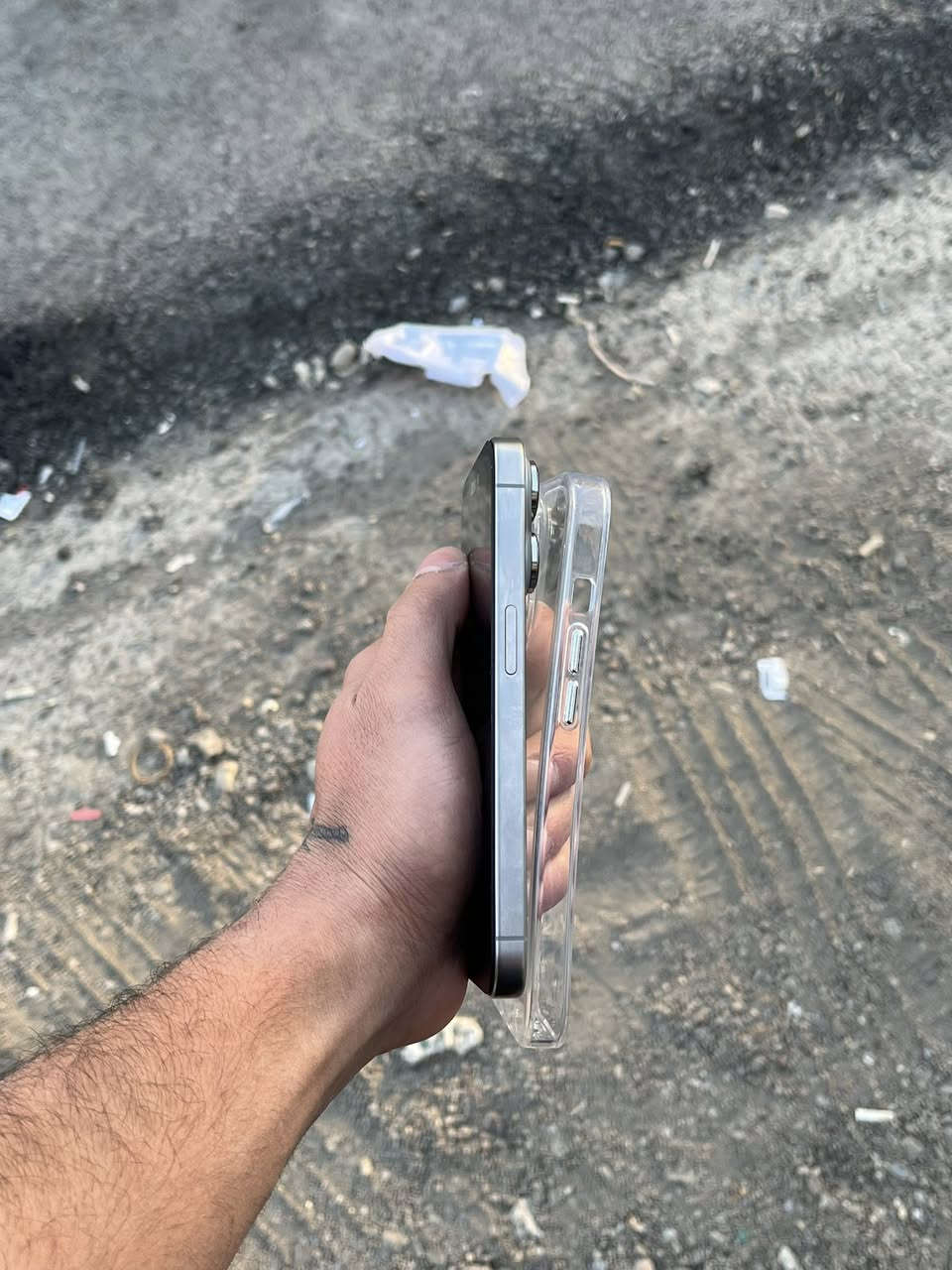 ايفون 15 برو فقط ذاكره 256 دبل خط مبدل فقط بطاريه بصمه واكفه وبطاريه البلاديه هم موجوده باكيت ويا رايده 550 فقل مابي مجال مكاني بغداد الغزاليه ***********
