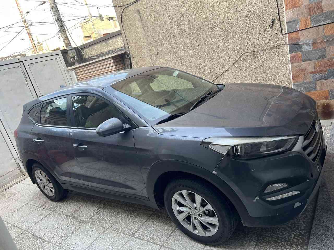 •• آڵسَـِْ♡̨̐ـِْڵٱمَ ؏ـلـِْ♡̨̐ـِْيّيّگمَ •• 
توسان 2019 امريكي 
صوره الحادث موجودات 
معروضه 140 
مكلف بلنشر 
رقم صاحب السياره ***********
