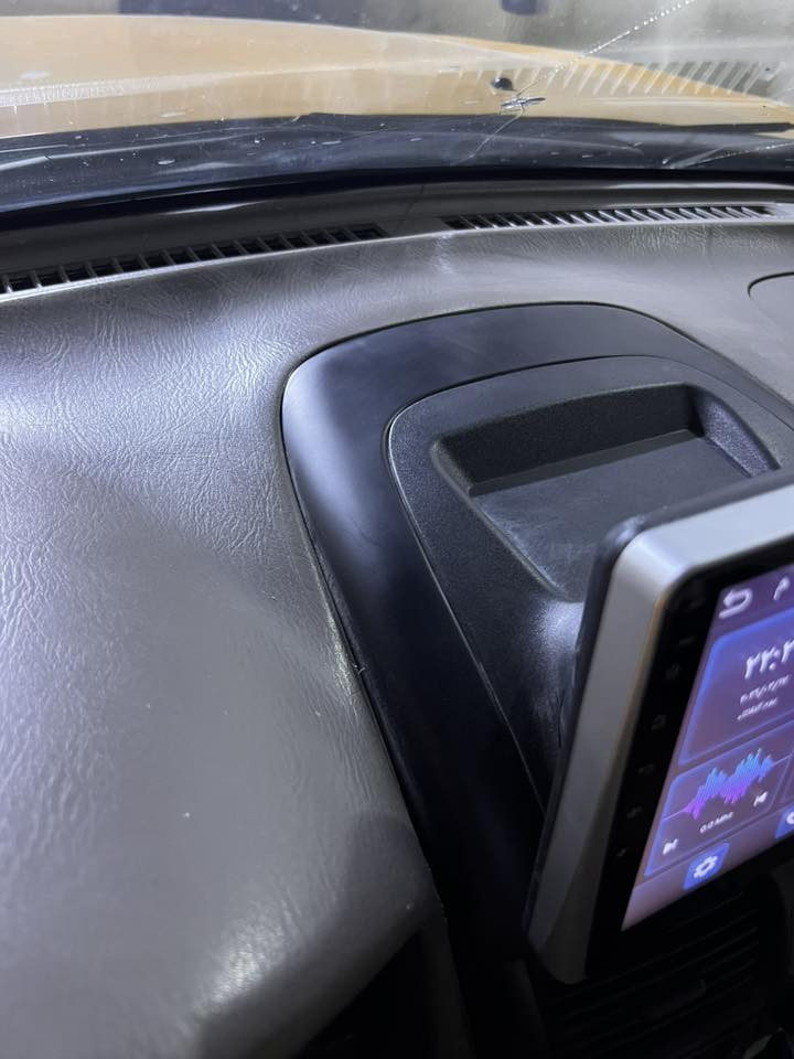 السلام عليكم 
للبيع شاشة مال نيسان سني بعدها جديده قبل شهر من شديتها يم احمد الزيرجاوي اصليه الله شاهد ماخذها ب 150 الف وهسه اريدها ب 100 الف قفل 
عنوان بغداد
***********
