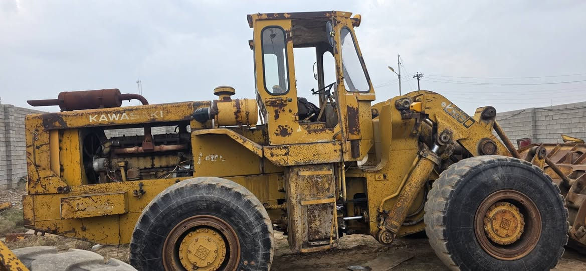 للبيع كاوسكي حجم 80موديل 83 رقم بغداد شرط التحويل مكينه وتركم وكير شرط الشغل دفع رفع خير من الله اكسلات تركم كير  كلها شركه  صبغ مابيها مكانها صلاح الدين الضلوعيه
***********
