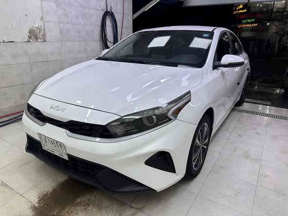 فورتي2023
للبيع كيا فورتي 2023 رقم بغداد باسمي 
نص  مواصفات 
ماشيه 20 الف 
حدثه بسيط بدون ايرباك 
بيه صبغ نص البنيد بدون دواخل بشرط 
وبيه بالصندوق شويه يم الرقم صبغ 
السعر 168 وبيه مجال 
‭0770 838 5026‬
