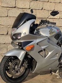 VFR800 • اربعه بستم • نشاط مخيف