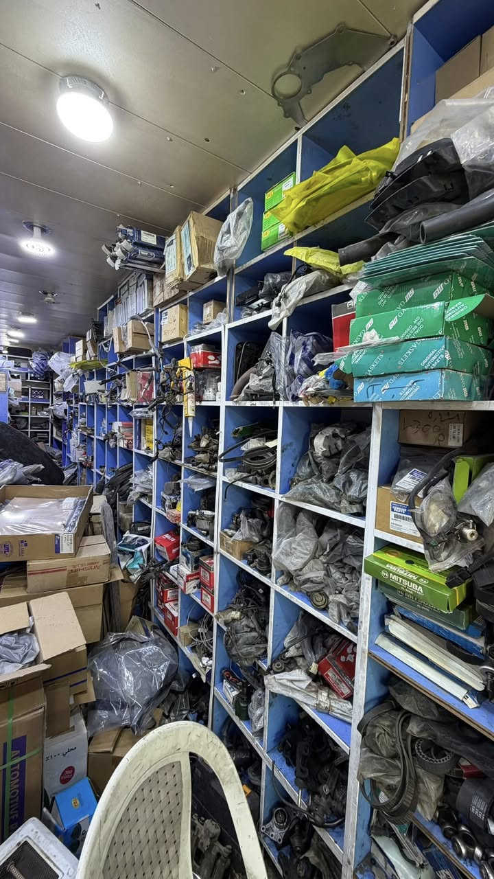 سلام عليكم
✅رفوف مستعمل للبيع مثل ماموضح بلصوره ✅
العدد تقريباً 30 رف خشب 
الي يفيده ويريد يشوفهن مكانهن الطالبية 
وهذا رقمي ***********
🛑والسعر تجي تشوفهن وسهله 🛑
