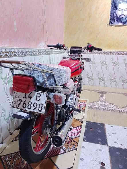 السلام عليكم دراجه سيفان موديل 2021 رقم سنويه سعر 1,650 عنوان بصره***********

