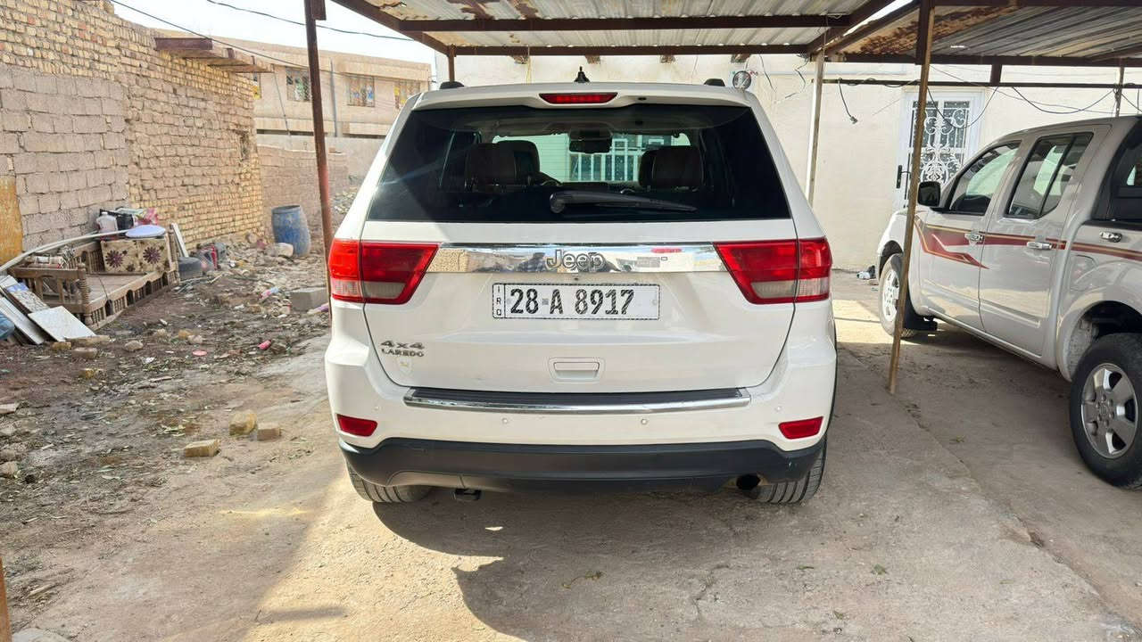 السلام عليكم
جيب لاريدو ٢٠١٢ وارد خليجي رقم نجف بأسمي فول عدا الفتحة 
تخم تاير جديد حداديه من الطول لطول محرك مبدل رواجز فقط كير محرك كله تمام وخير من الله تبريد ثلج  السيارة بيها قطعتين بنيد وجاملغ والسونر مرفق مع الصور مكان السيارة عمارة ميسان للاستفسار الاتصال على الرقم ***********
