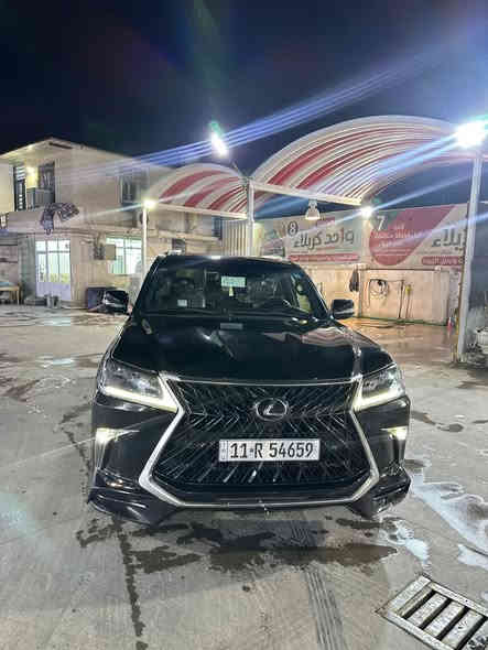 لكزس 
2017 بريم 
سوبر سبورت 
داخل احمر 
فول مواصفات 
ماشية 82 الف كيلو 
مكفولة كفالة عامة عدى بارد بالجاملغ على كد اربع اصابع 
السعر 630 
للاستفسار 
***********
