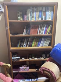 عارضه كتب للبيع للاستفسار 07708634672