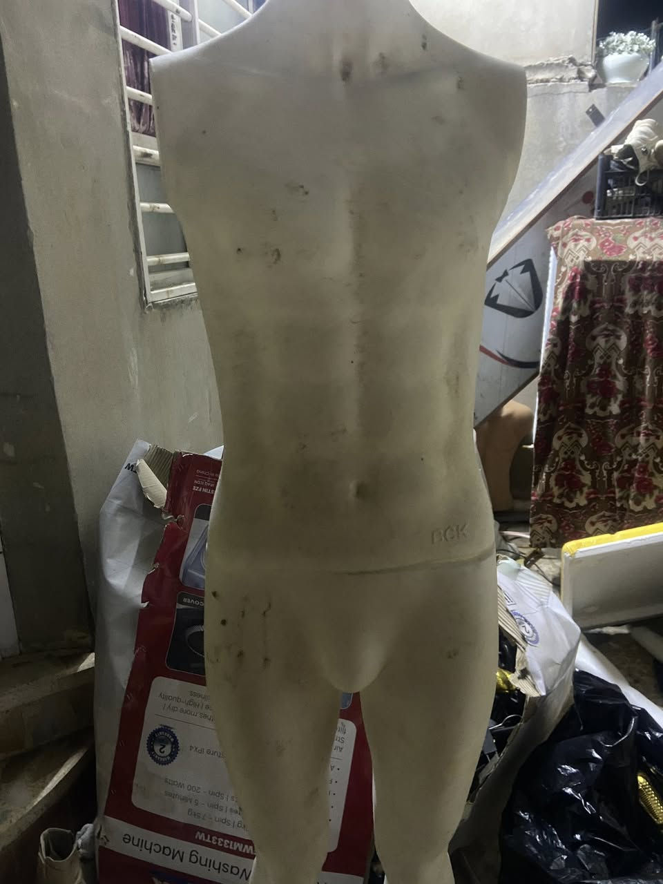 غراض محل رجالي للبيع اغراض كامله ستاندات ورفوف  مكتبه ورفوف تعلاك وعلاقات  ملابس
مرايه وميز كاشير وكرسي  والعاب 

وسكك


**إذا كنت صاحب هذا الإعلان وتريد حذفه لأي سبب، رجاءا أرسل رسالة إلى الدعم الفني**