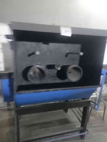 السلام عليكم لدينا مكائن صناعة الجلافات المعدنيه بحاله ممتازة يتكون الخط الانتاجي من ماكنة سحب واثنان ماكنة غزل مع الاقراص بسعر 30ورقه للاستفسار الاتصال على الرقم ***********
