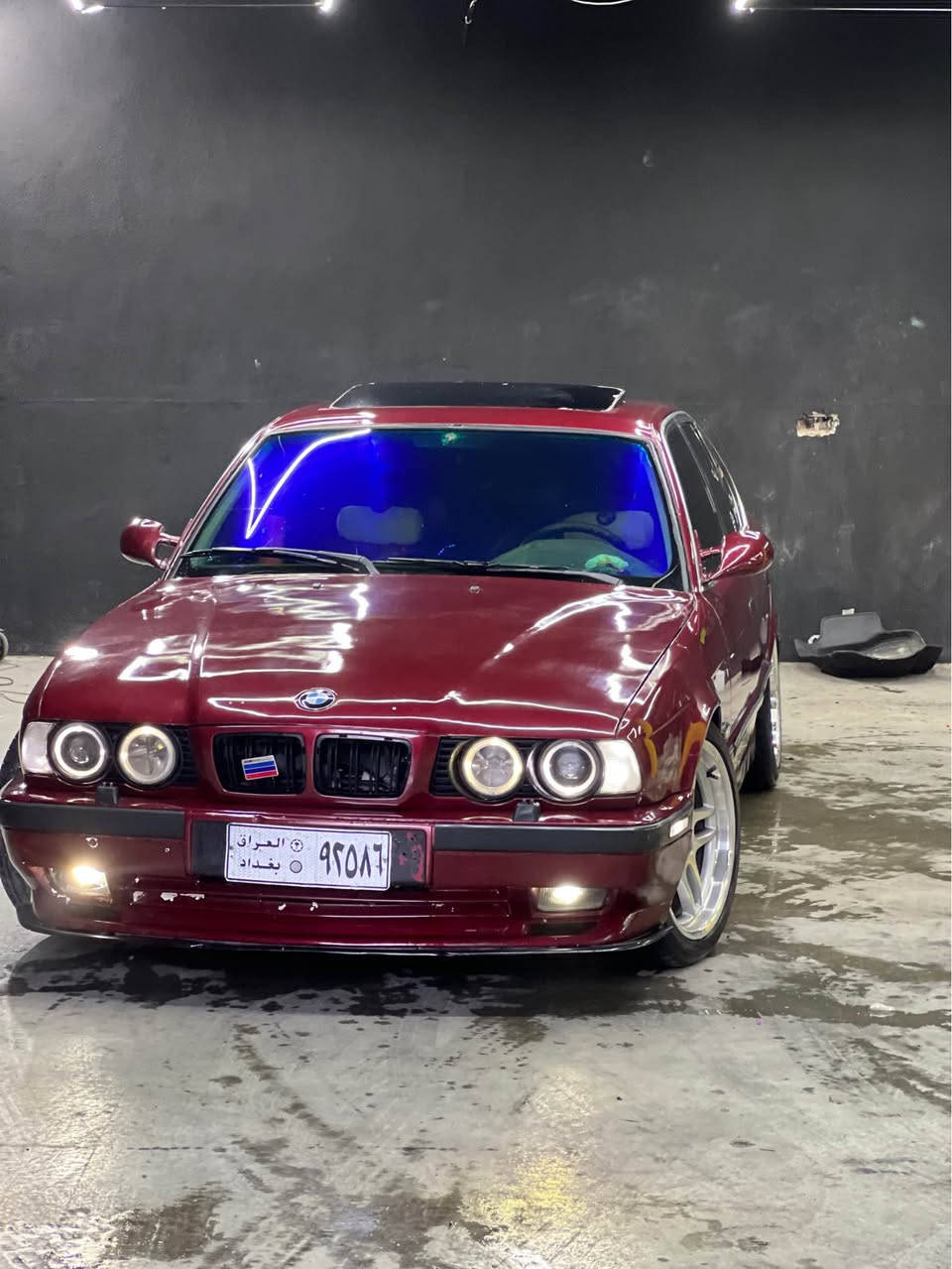 ماشاءالله لەمالی هەموو لایەک
Bmw1992- 525 بۆ فرۆشتن گێر عادی بیلاد 525 گێر عادیە ئارم پلاستیک هەولێرە ئارمو ئەوەلیات بە شەرتە  کامل بۆیاخە لەسەر ساغە بێ لێدران دەعم و لێدراو بە شەرت رزیو خائیس بە شەرت هەموو گیانی بەشەرت چوار جام کارەبایی تەبریدە کۆمپریسەر پستن تەبرید لەسەر سویچ سەیارەکە کامل کراوەتە M  ویلیشی M 18 دوو ساییزە تەقە و رەقەی بەشەرت سەیارەکە لەرەسما جوانتر نەبوو پارەکەت دەدەمەوە  
نرخ 48 گەڵا و معامەلە
بۆ زانیاری زیاتر پەیوەندی بکە یان نامە بنێرە *********** كويسينجاك, أربيل
