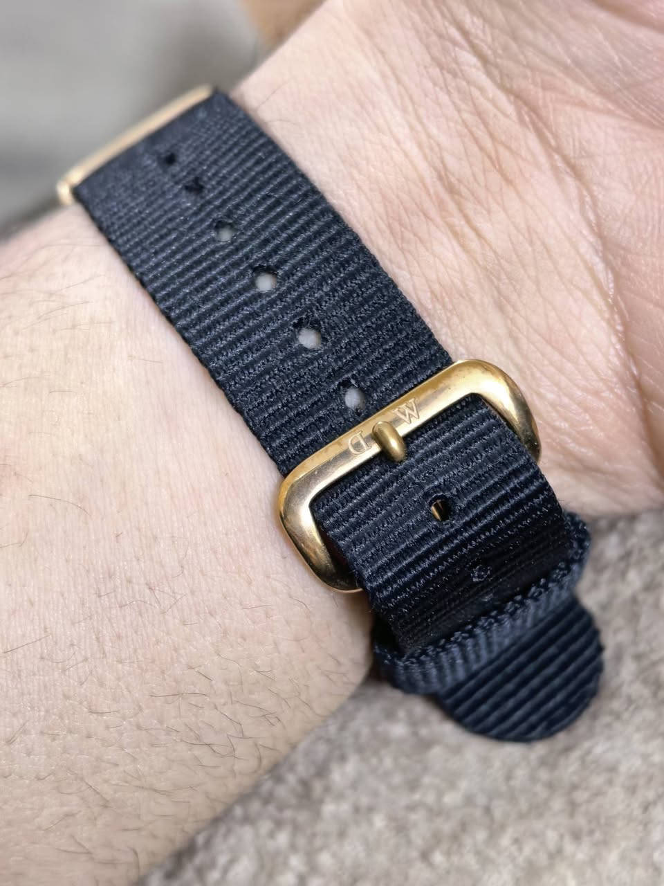 ساعة دانيال ولينغتون (Daniel Wellington) الأصلية - كلاسيك كورنوال ⌚✨


**إذا كنت صاحب هذا الإعلان وتريد حذفه لأي سبب، رجاءا أرسل رسالة إلى الدعم الفني**