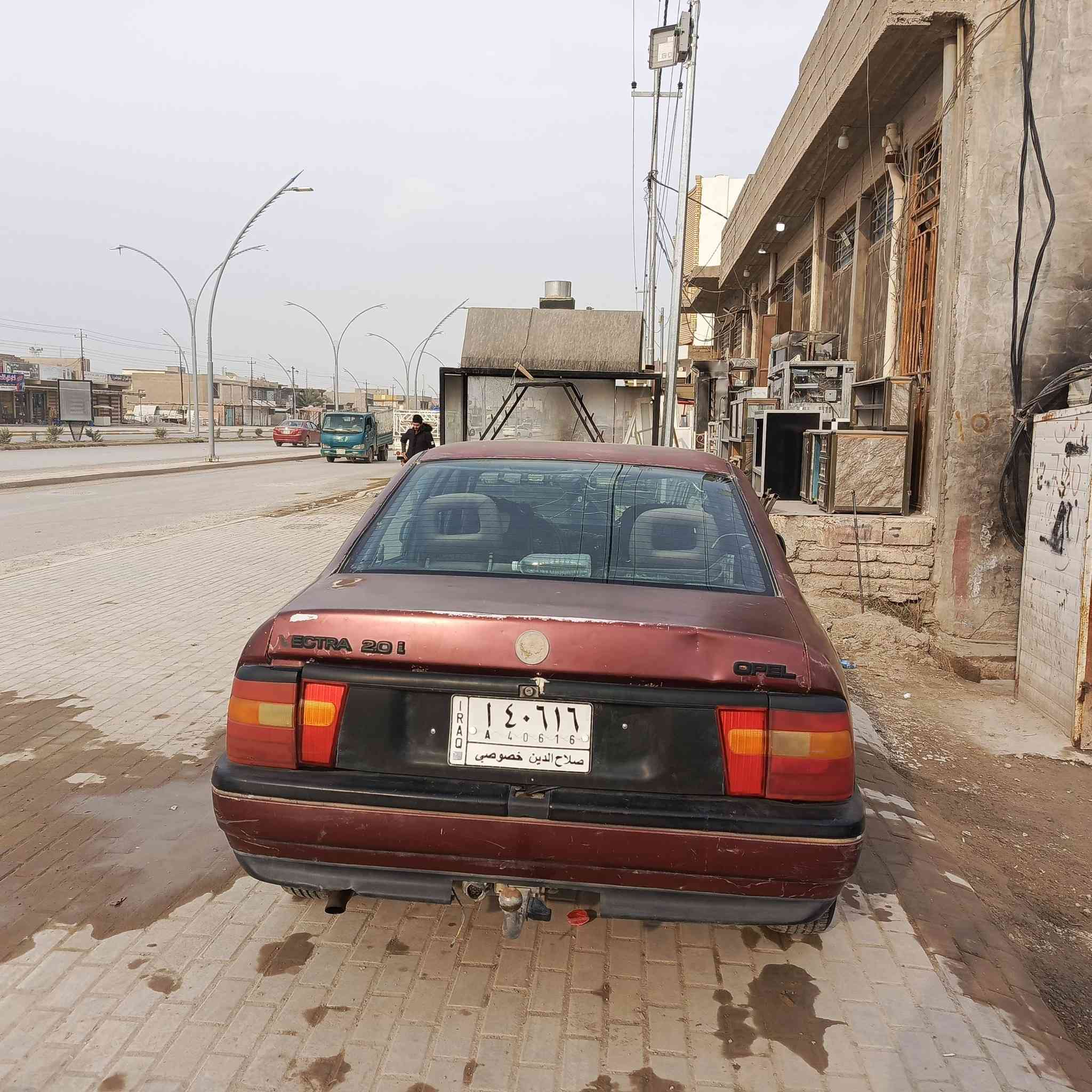 سياره للبيع موديل 93 سعر 28 فيها مجال للاستفسار على الرقم ***********
