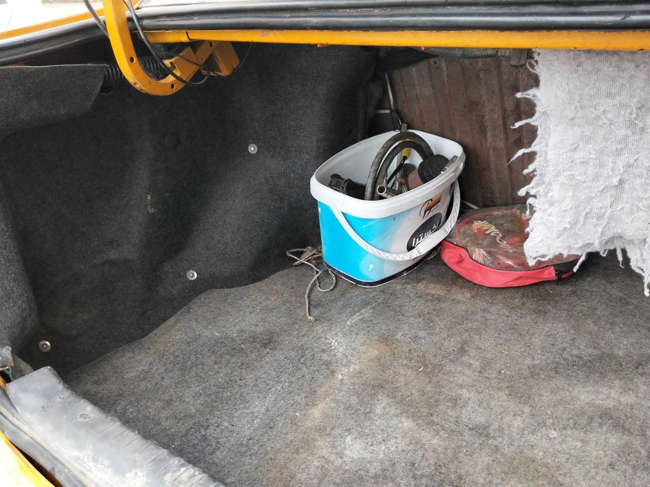 سي كي 2013
سنويه 2030 بغداد بأسمي اني الشرعي 
طخم الكدام والورى جديد فلنجات جدد دسكات جدد محرك كورلا شرط لاصرف ولانفخ كير شرط داخل نظيف شاشه كهربائيات وكيجات كلو شغال سياره خير من الله  هيئه وغرامات صفر  السعر 45 المكان موصل الأيمن
***********
