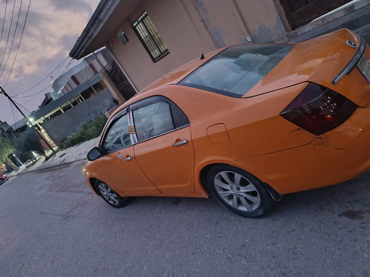 جيلي موبل موديل 2013 رقم بغداد سنويه لحد 2027 هيه وغرامه مصفره سياره محوره نحله 1800 ياباني بشرط لابخار ولا صرف بيه مضومه غاز صدر 80 بل ميه كهربائيات كله شغاله مابيه نقص سياره سعر 45 بيه مجال عنوان ديالى خانقين ***********
