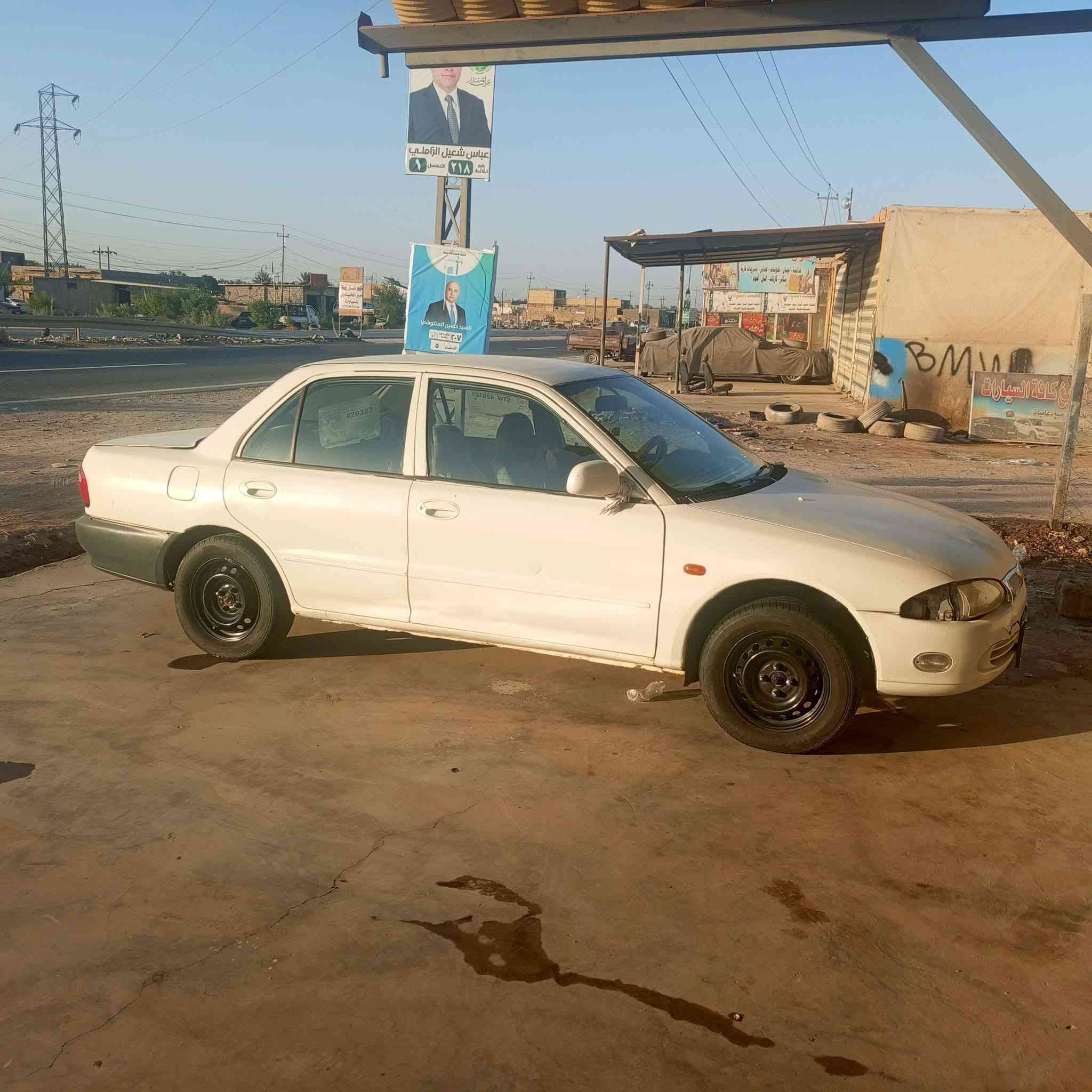 2002 حره سنويه صاقطه راعيهه قريب عليه مداور ثاني يوم مامطلوبه ربع 
تبريد مكينه  كير تخم تاير كلشي جاهز وشغال 

 واني خادم للشراي 
مكاني ديوانيه دغاره 
***********
