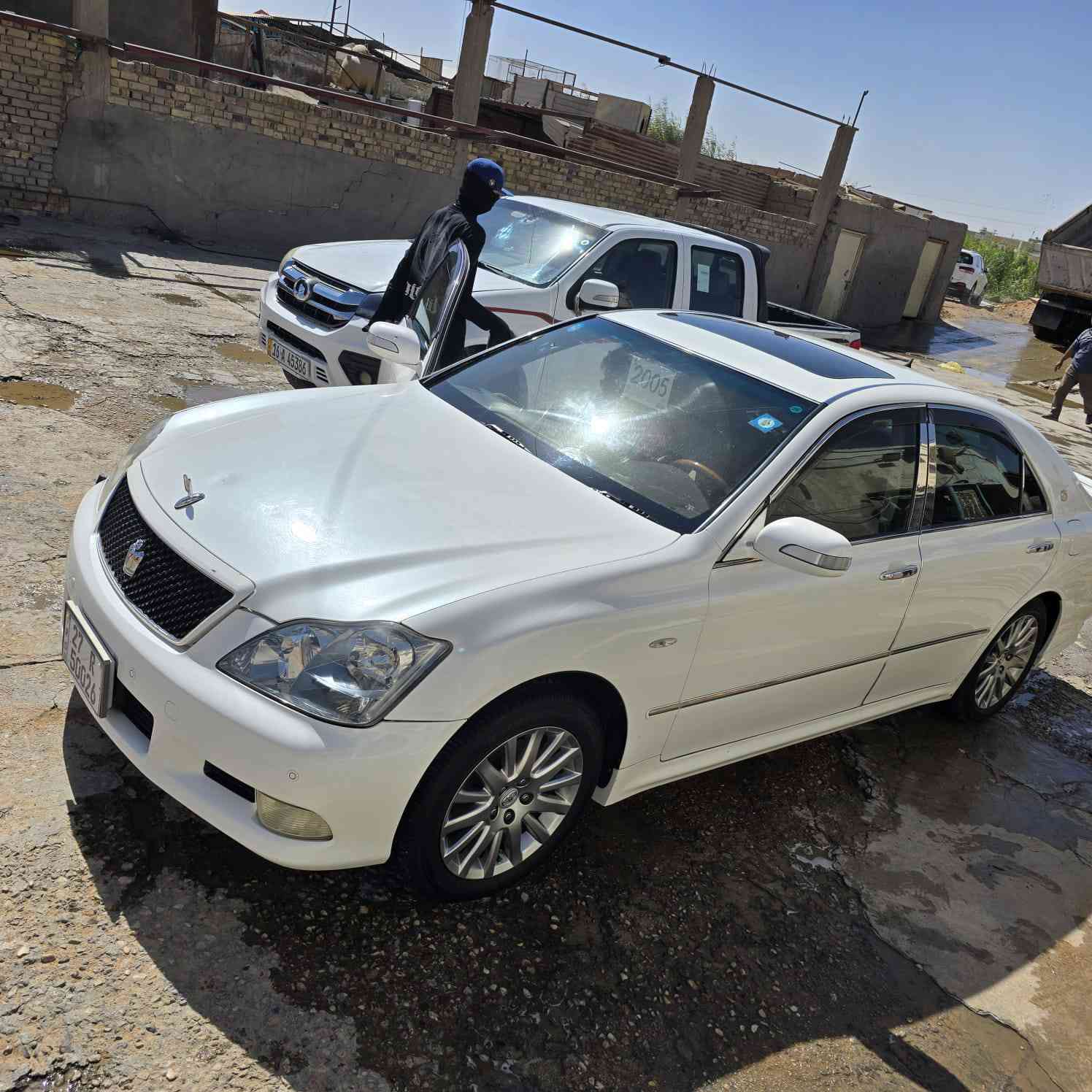 سلام عليكم
شاهينه 2004
فول مواصفات فتحه 4دكم قطعتين تبريد       تحويره  نجف فوك وجوه 
داخل جلد رقم نكليزي مكفوله كفالة عامة من كلشي 
تحكم ستيرن بجم 2007 مري شفتط ترحيب مكان ديوانيه سعر 160 وبيهة مجال  ؟غير متواجد فيس  رقم***********+***********
