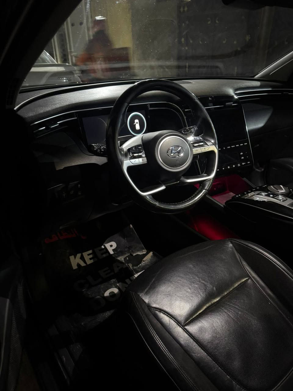 السلام عليكم
توسان 2022 وارد امريكي فول مواصفات لمتد اعلى فئة ب توسان هيبرد  اوتو بارك رقم بغداد صور الحادث والسونار مرفقة مع الصور بيه صبغ قبق الجنطه والدعاميه اماميه  بدون ايرباك 
ماشية 31 الف 
المواصفات : بانوراما / بصمة / جلد / كشن كهرباء / خزن ميموري / جنطة كهرباء / شاشة كبيرة 20 انج / شاشة ديجتال / انارة داخلية LED / كير دكم / هندبريك دكمة / مود درايف / اوتو ستوب / محرك 2000 هيبرد / تدفئة وتبريد بالكشنات / مانع انحدار / ٤ كامرات + شاشة عرض كامرة رباعية / تبريد قطعتين. / نظام HTRAC / رادارت / شفتات ستيرن / رادار نقطة عمياء / تشغيل عن بعد / قيادة من الريمونت / تدفئة ستيرن. / كامرة في المري الجانبية مع الاشارة /والايرباك راجع سستم/ وهواي مواصفات بعد مذاكرهن مكاني بغداد *********** السعر قفل قفل 175
