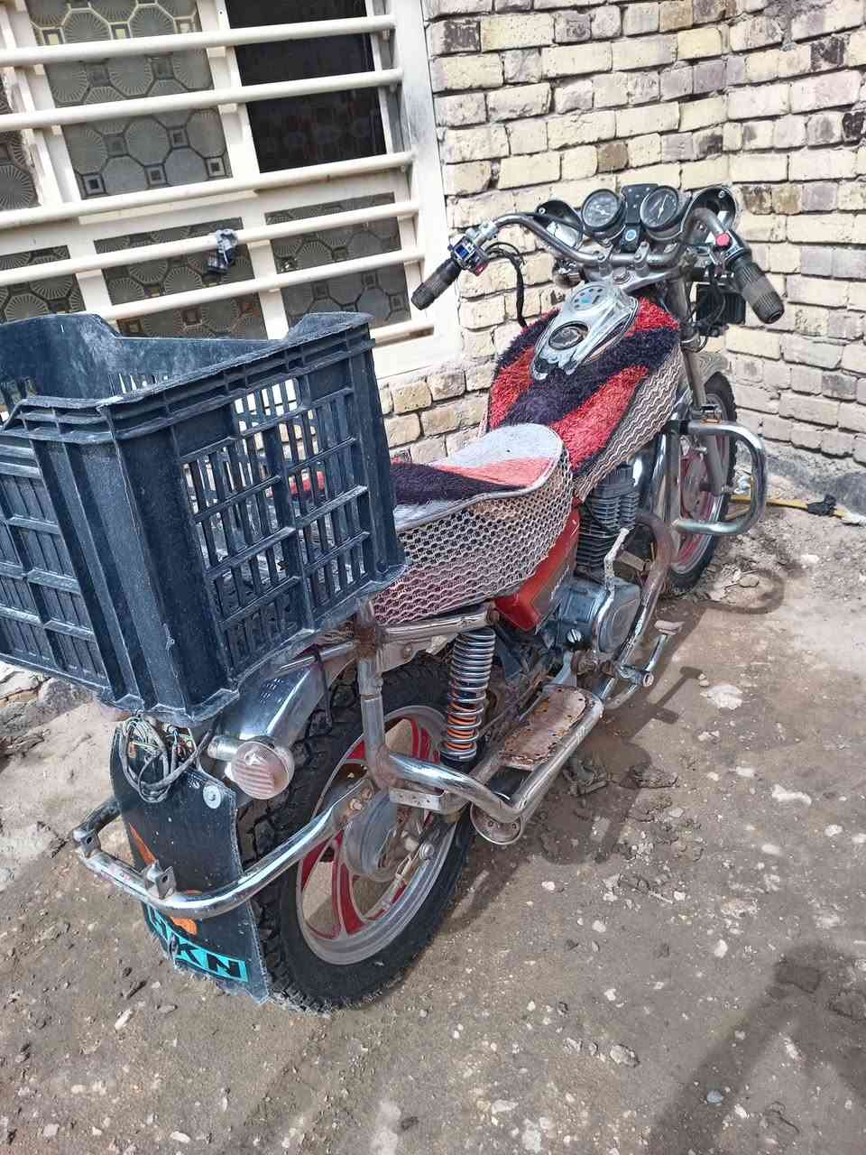 سلام عليكم دراجه البيع موديل 13 السعر 300وبيهه مجال  مكلف بل نشر   ***********
