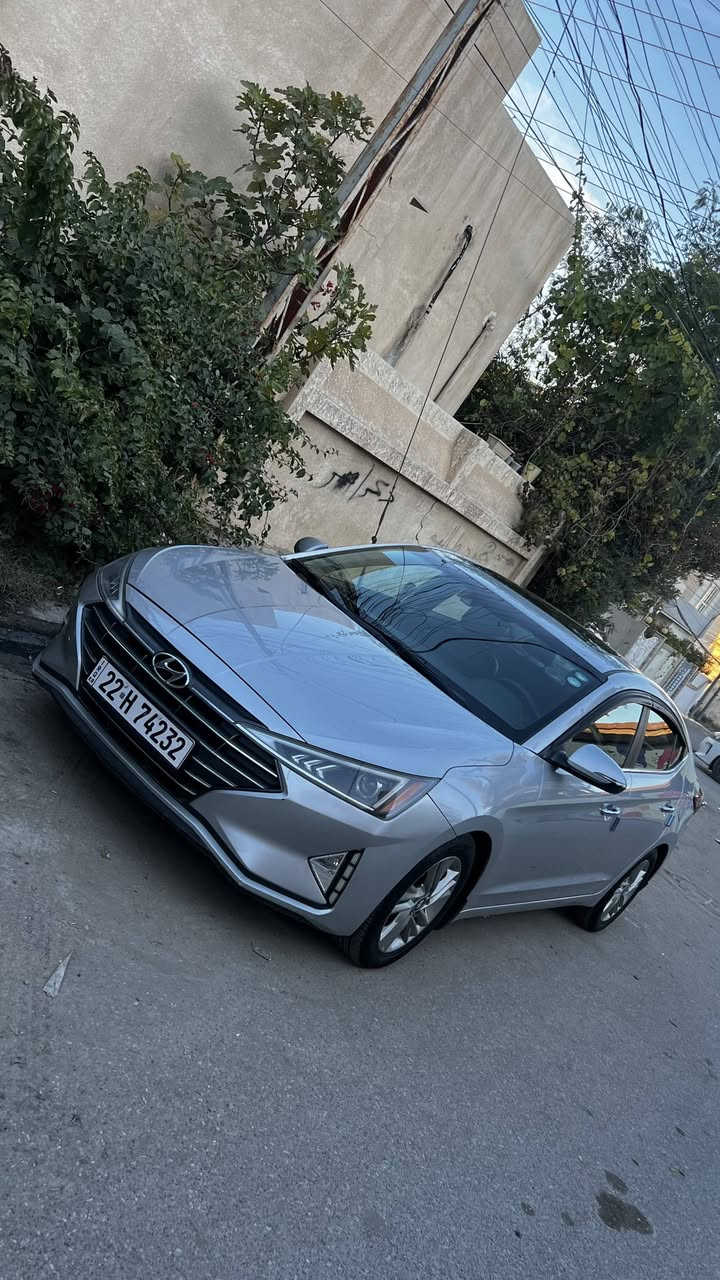 ⬅️النترا 2020
⬅️اللون سلفر
⬅️رقم اربيل جديد 
⬅️سنوية 2027
⬅️ماشية95 الف كيلو
⬅️وارد كندي
⬅️باسمي شرط التحويل
⬅️مكينة 20
⬅️سيارة فول 1/1 
⬅️صبغ جاملا وباب يمين 
⬅️ السعر 148 وبيها مجال/ او مراوس حسب القناعة
⬅️***********
