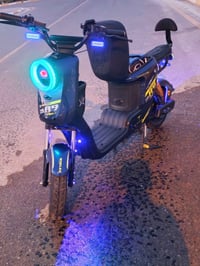 دراجه شحن للبيع r9بسعر 500 وبيهه مجال 07773137241