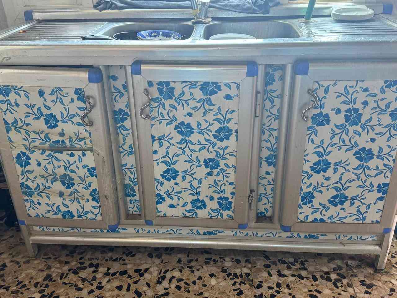 كاونتر نظيف 250 وبي مجال مكانه بالميلاد
ام طيبه.


**إذا كنت صاحب هذا الإعلان وتريد حذفه لأي سبب، رجاءا أرسل رسالة إلى الدعم الفني**