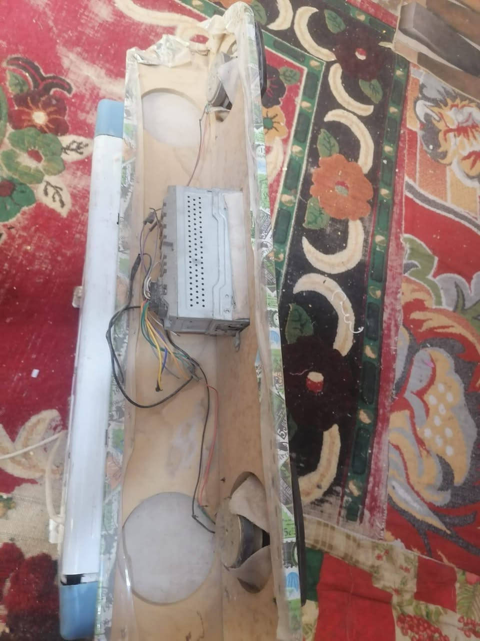 سلام عليكم مسجل للبيع مستخدم قليل سعر 20 وبيه مجال ***********
