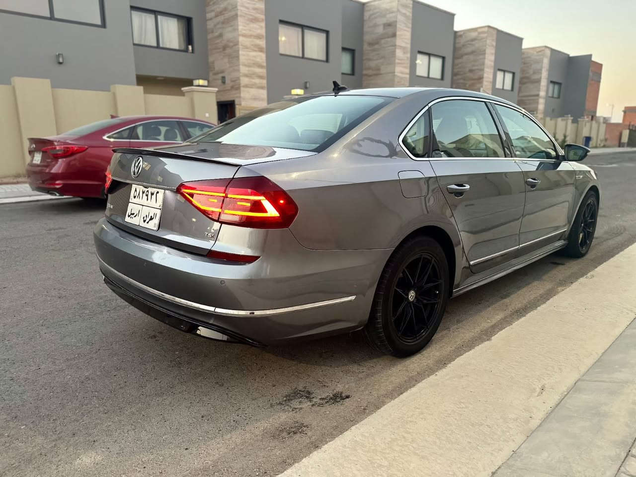 باسات ٢٠١٧
ماشبه ١٠٧
حادث موضح بالصور بابين تبديل 
السياره مابيهه اي نقص 
مواصفات rline
السعر 130
***********
مكاني بغداد
