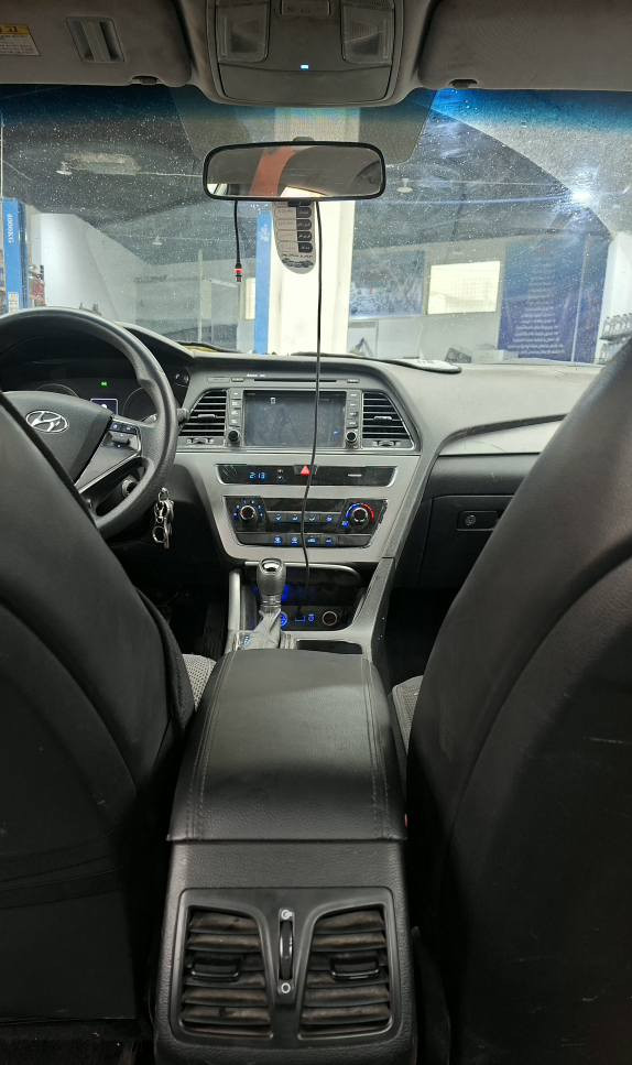 سۆناتا 

مۆدیل ٢٠١٦  لە پلێت
 بێ رەقەمی دوبەی ،  بڕاوە .... بڕاوە
مەکینە ٢٠ی غاز بیلادی بەبێ بەنزین 
گێر مەکینە کارەباییات  تەبرید هەموو شتی بەشەرت
سوکان ڤۆلیۆم ، تایە نوێ ، هایدرۆلیکی گێری گۆراوە نوێ 
لە هەولێرە سەیارەکە 
نرخی ٥٧ وەرەقە
ژ.مۆبایل:  *********** أربيل, العراق
