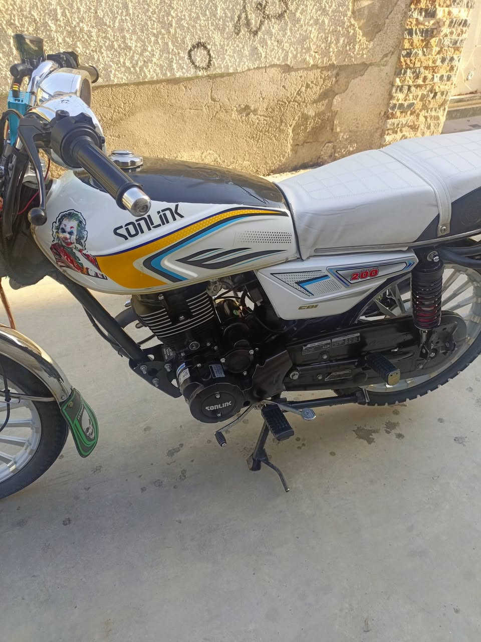 سلام عليكم دراجة سيفان25 للبيع سعر خاص لاتصال *********** مكان بعقوبة تقاطع سادة
