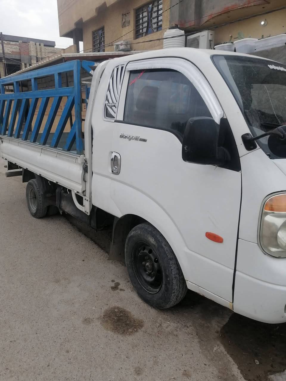 السلام عليكم سياره للبيع موديل 2007 مكينه 3000سياره كلش نضيفه سعر 80الرقم بي واتساب مامتواجد ع الفيس ***********
