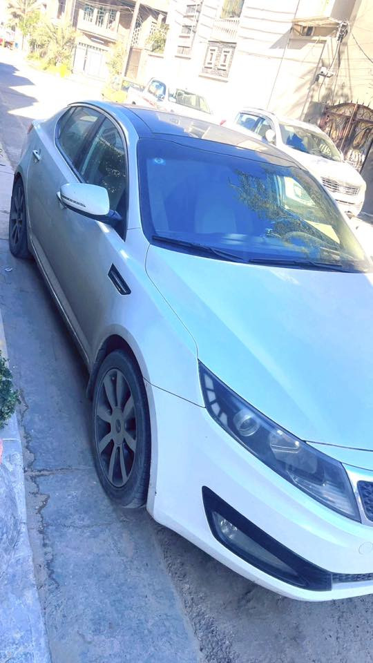 كيا اوبتيما (  خلـــــيــ ٢٠١١ ـــجي  ) محرك ٢٤٠٠ دوش بانوراما كشن مخمل كهرباء خزن ذاكره  تبريد قطعتين فول تحكم ستيرن اشاره بالمرايا كأمره دواره كروس سرعه ABS مانع انزلاق رقم انگليزي الجديد بغداد  الســعــ ١٢٨ ــــر السياره بأسمي بيها بارد گد شبر كلش قليل مامبين فقط بالسونار  العنوان بغداد البلديات للاتصال ***********
