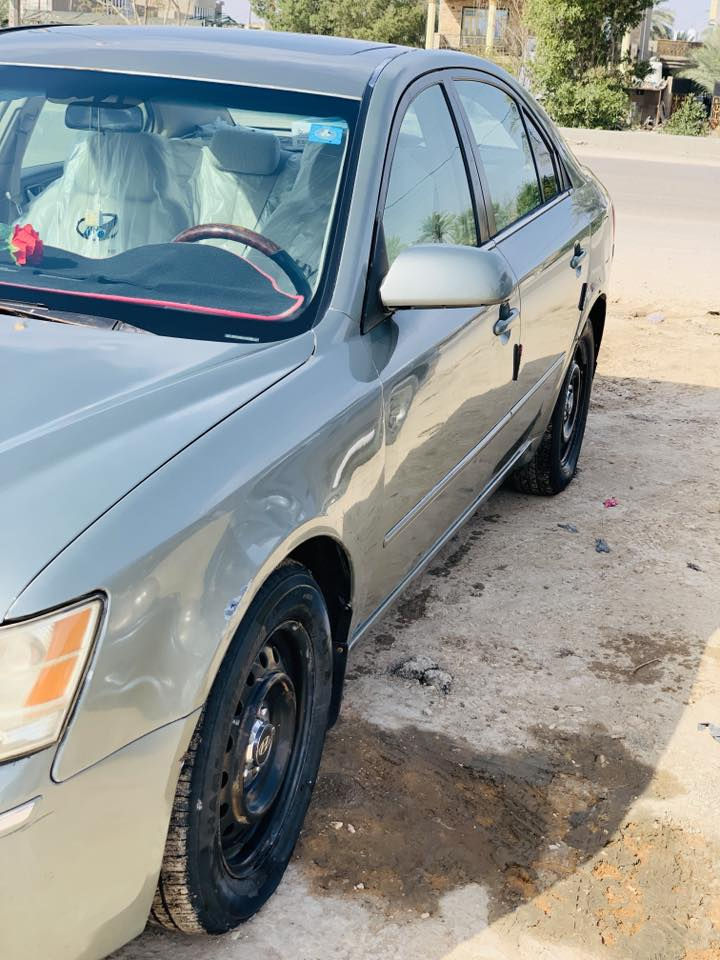 السلام عليكم سوناتا ٢٠٠٧ محدث ٢٠١٠ مكينه ٣٣٠٠ فول مواصفات فتحه تحكمات اشاير ترحيب شاشه كامره تبريد ثلج تدفئه السياره باسمي حادثها جاملغ خلفي من امريكه وبيها صبغ احزام جماليه السعر ٨٥ وبيها مجال ***********
