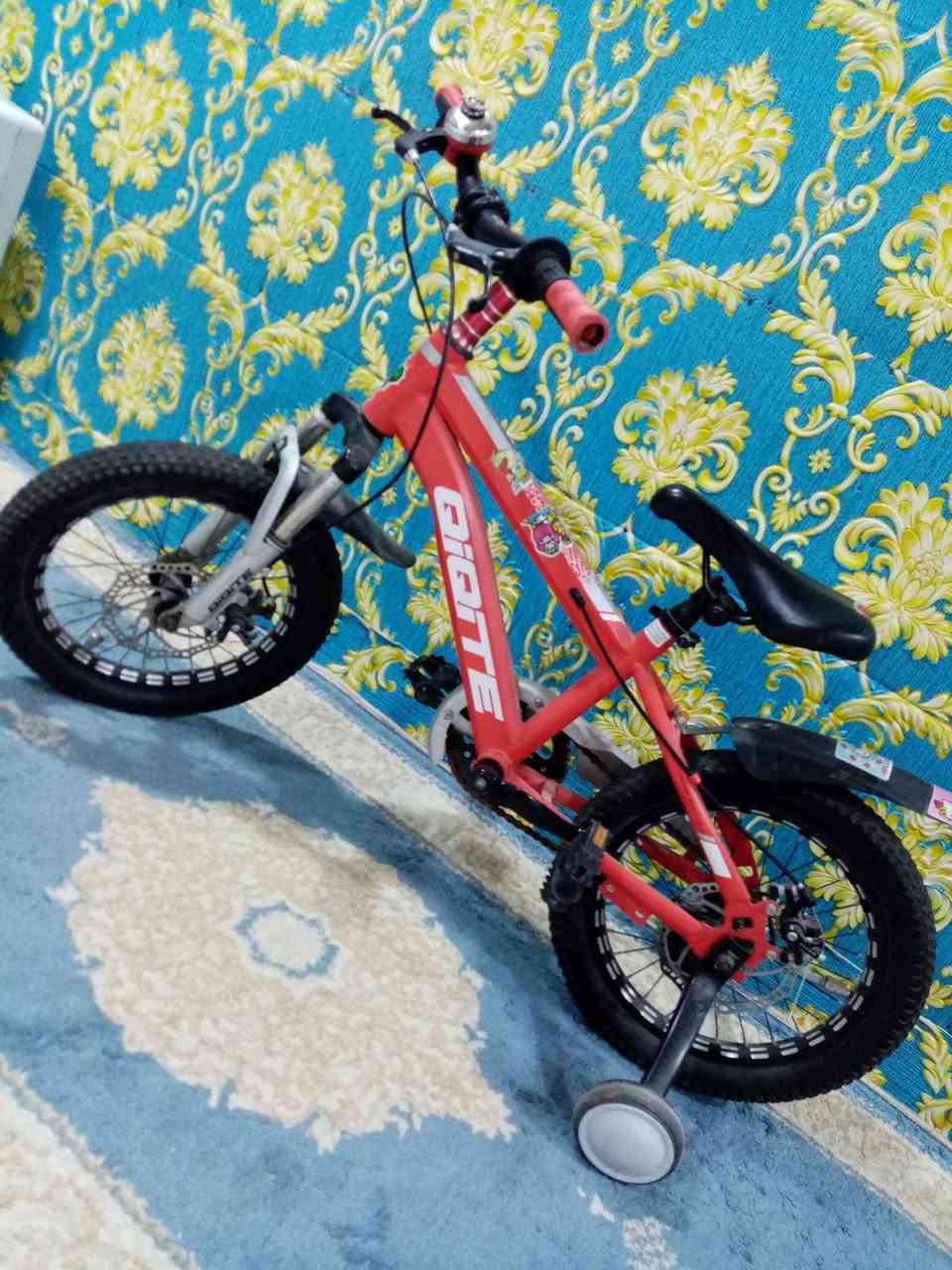 بايسكل حجم ١٤ السعر ٥٠الف الرحمانية مال الشعلة راسلني خاص وخادم ***********
