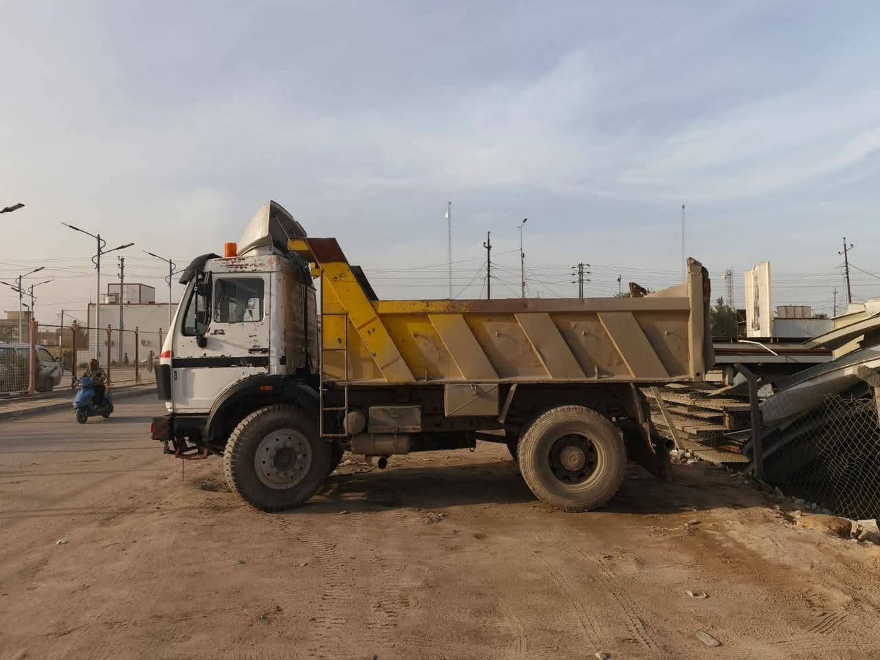 للبيع البي موديل 77 محرك 128 محسن گير 130 أكسل جي اف شاصي مكفول تخم تاير 24 كهربائيات كلها جديده تبريد شغال دوشمه حلوه حداديه جديده العنوان النجف قضاء الكوفه الاستفسار ***********
