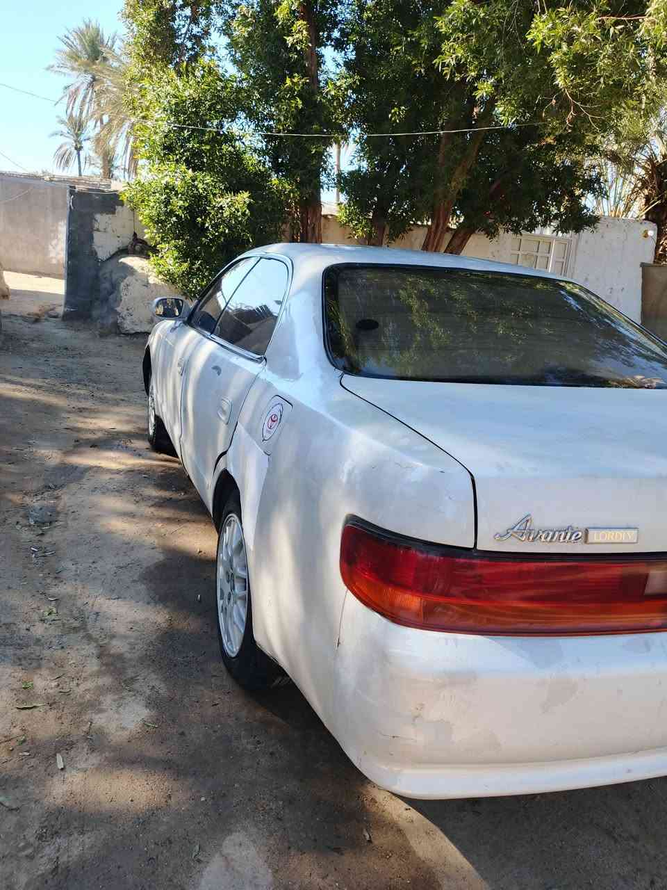 السلام عليكم شيزر موديل 95 بيهه قماره وربع تبريد ثلج تخم تاير حداديه جديده مكينه وكير ملكه رقمهه بغداد ستفسار لشراي ***********
