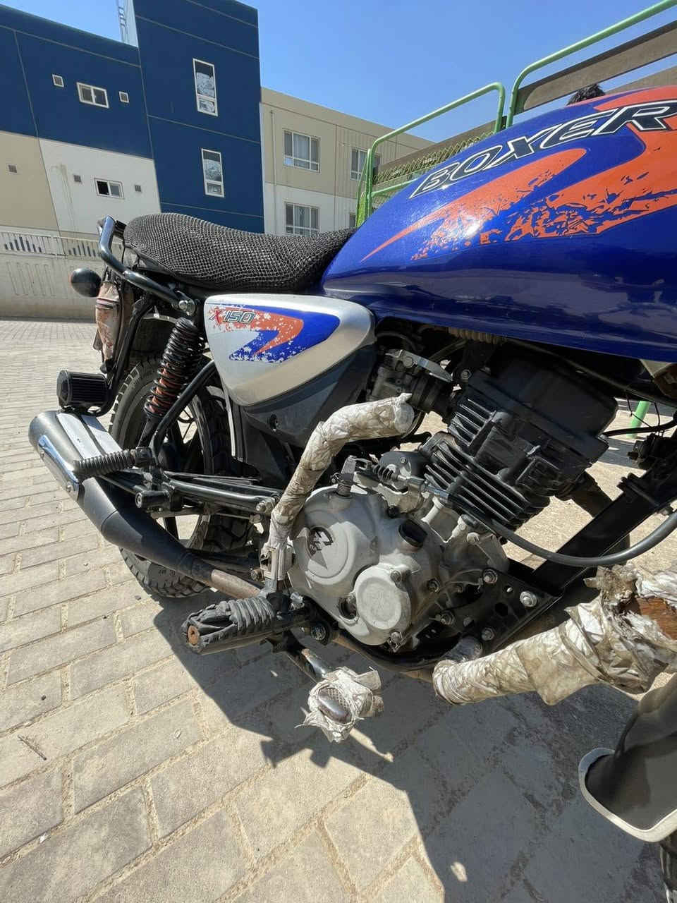 السلام عليكم درجه بوكسر مرقم لوحه وسنويه 
2023ماشيه 50الف 
العنوان بغداد بسمايه السعر: مليونين ونص وبيه مجال
؛درجه مكفوله{***********}
