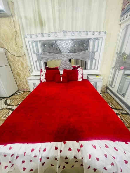 غرفه عراقي نضيف حديث لسعر 850 لعنوان زبير ***********
