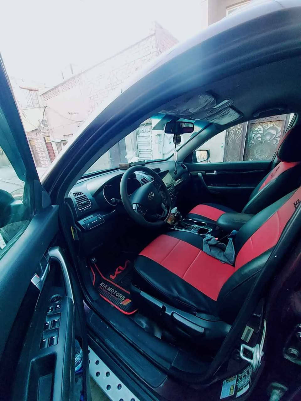 اسلام عليكم عندي سورنتو 2015امريكي سبعةراكب محرك gdi2400   تغليف جلد الارضية والكشنات منضومة التبريد جديدة منضومة البانزين جديدة تحكم ستيرن اشاير بالمري رايدهه150 وبيهه مجال السيارةبأسمي تحويل ثاني يوم وهذه رقمي *********** بغداد, العراق
