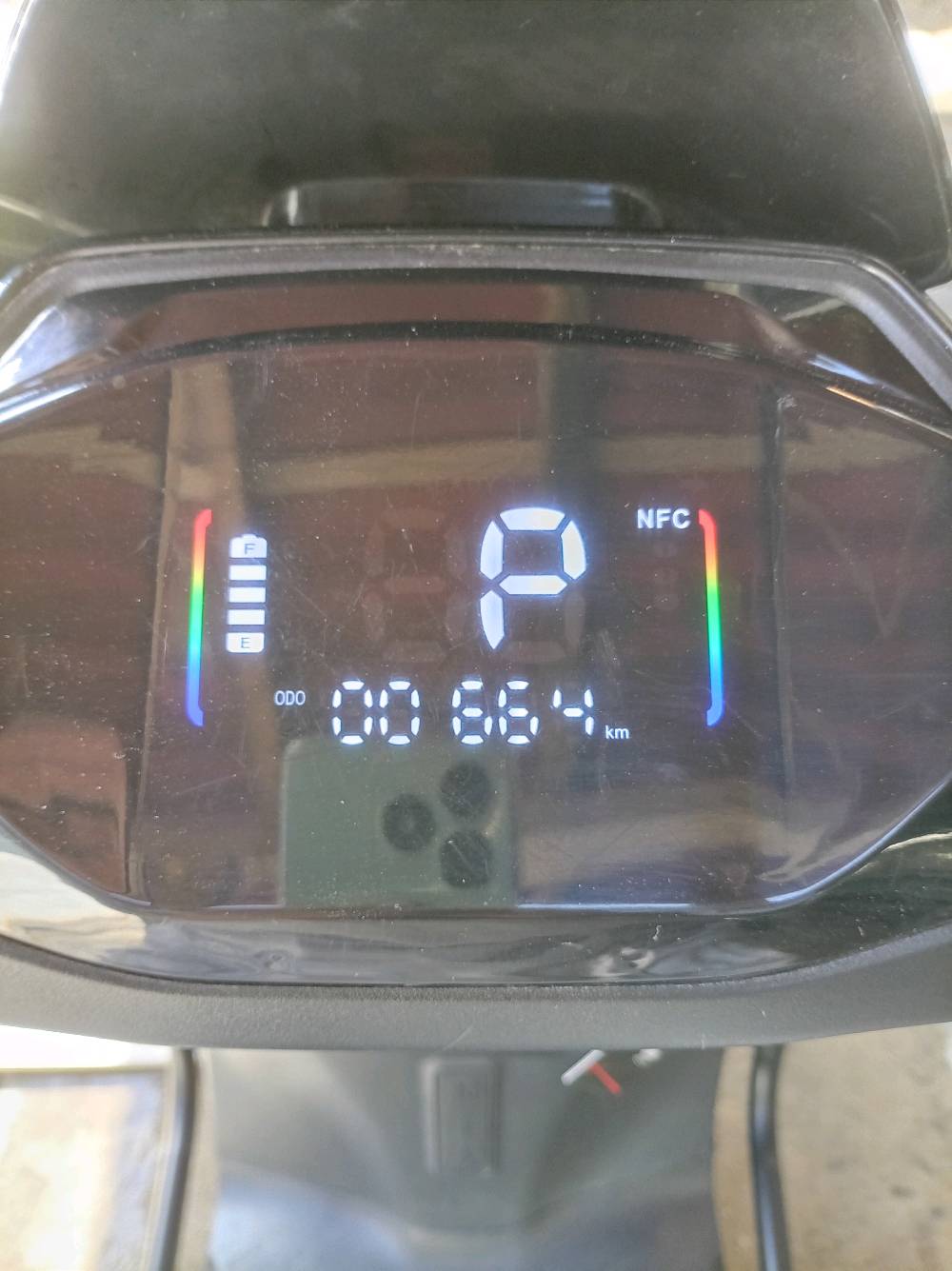 السلام عليكم صقر السلطان للبيع موديل ٢٦ دراجه اخت الزيرو مماشيه شوفت عيونك كفاله من كولشي كااامله مكلمه استخدام ٣اسابيع فقط بعدها نايلون بيها ٦بطاريات دبل ملف ٢٠٠٠ نحاس نظام بارك نظام بك سويجين كارتين سرعتها حقيقي ٦٠ تمشيك أكثر من ٥٠ كيلو دراجه لوووك بحاله الوكالة سعرها ٧٥٠ وبيها مجال مكاني بغداد قرب وزاره الخارجيه اي استفسار ***********وتساب محمول للشراي فقط 