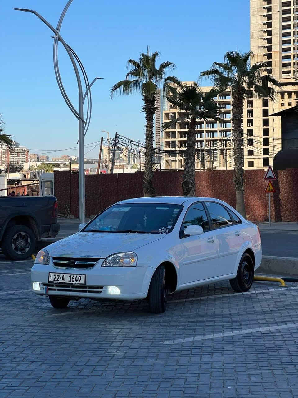 شوفرلێت ئۆپتڕا ٢٠١١ LS 
٢ پاڕچە و نیو بۆیاغ بەبێ ژۆرێ
گێڕ مەکینە تەبرید بەشەرت
تحویل و غڕامە بەشەرت
یەک دینار مەسرفی تێدا نییە 
کامل کمالیاتە و نەقسی نییە لە جوانکاری
سعری ٨٦ وەرەقە و مەجالی برایانەی تێدایە
بۆ پەیوەندی 
***********
***********
واتسئاپ أربيل, العراق
