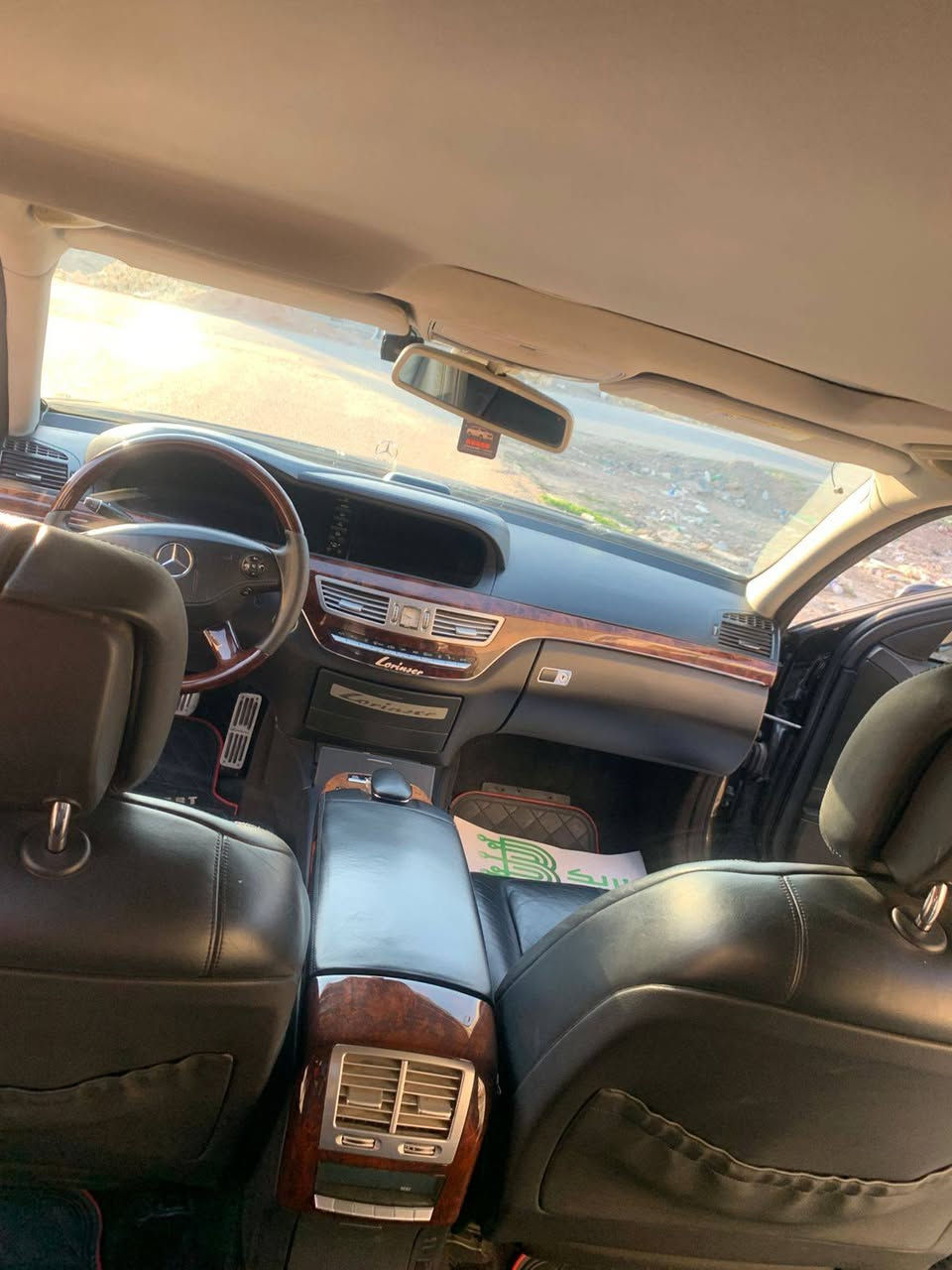 سلام عليكم مارسدس للبيع حجمs550 موديل ٢٠٠٩ محدثه ٢٠١٣ كفاله عامه من الكص والسرقه والعشاير والقانون مواصفات فول الفول ابواب شفط صندوق شفط بردات تخم تايرات جديد متوئمه السعر 95 ورقه بيها مجال بسيط مكان السيارة بغداد ***********
