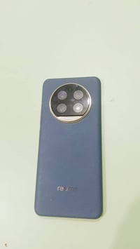 ريلمي ١٣ برو بلس • ٥١٢ • نجف