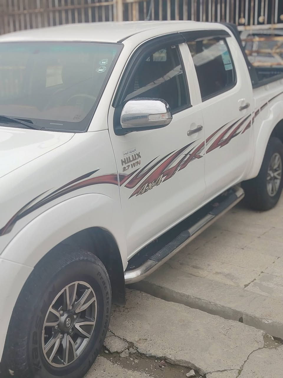 السلام عليكم للبيع بيكم 2013 رقم دهوك كير عادي مكان موصل ***********
