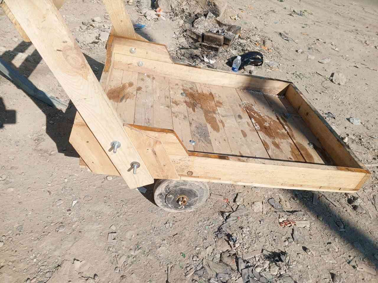 عربانه للبيع تفصال جديده مامستخدمه يوم واحد والسعر 100 وبيها مجال مكاني بغداد حي العامل مسبح الرافدين اي استفسار خاص ع عل رقم***********
