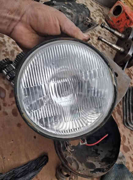 سلام عليكم للبيع 
 طاسة لايت  كامله. ٢٥ مكاني فلوجة هاتف *********** يوجد توصيل جميع محافظات من رخصت مدير الكروب المحترم
