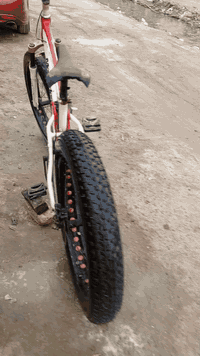 السلام عليكم بايسكلات اثنين دبابه حجم 26 وسياحي حجم 27 الدبابه كامل مكمل كلشي مابي السياحي يرادله تاير وره المكان البصرة التنومه السعر اثنينهن ب100 راسلني خاص ارد


**إذا كنت صاحب هذا الإعلان وتريد حذفه لأي سبب، رجاءا أرسل رسالة إلى الدعم الفني**