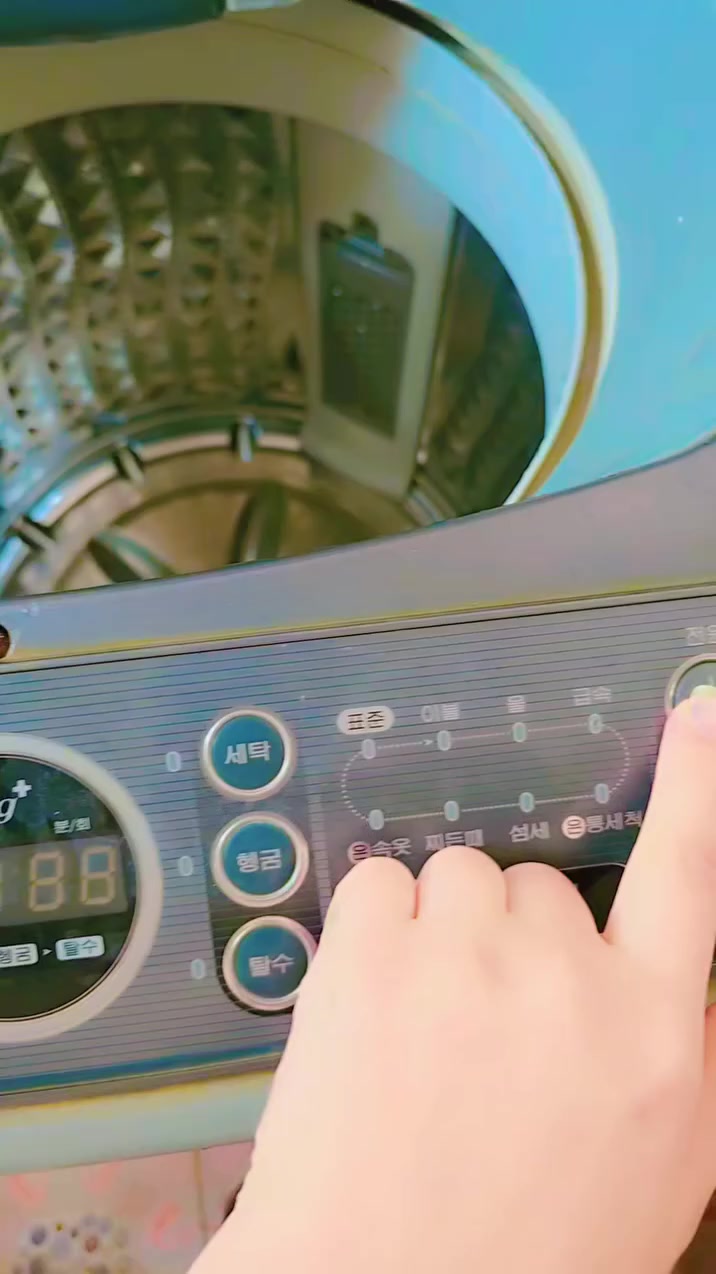 أغراض للبيع كلمن وسعرة


**إذا كنت صاحب هذا الإعلان وتريد حذفه لأي سبب، رجاءا أرسل رسالة إلى الدعم الفني**