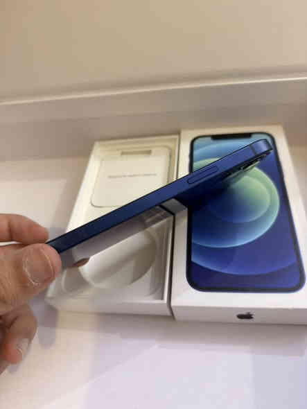 ايفون 12 مستعمل للبيع:
بسعر ٣٥٠ ألف

-حالة الجهاز ممتازة

-غير مفتوح

-128 جيجابايت

-البطارية ٪82

-شرق أوسط من الوكيل الرسمي bmg

-كارتون الجهاز موجود

-الشاحن الأصلي موجود

-اذا عندك أي سؤال تفضل راسلني هنا أو على الواتساب

***********
